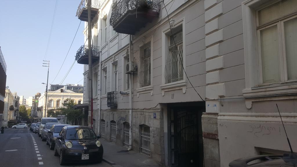 Old Tbilisi Trio Apartments 외부 사진