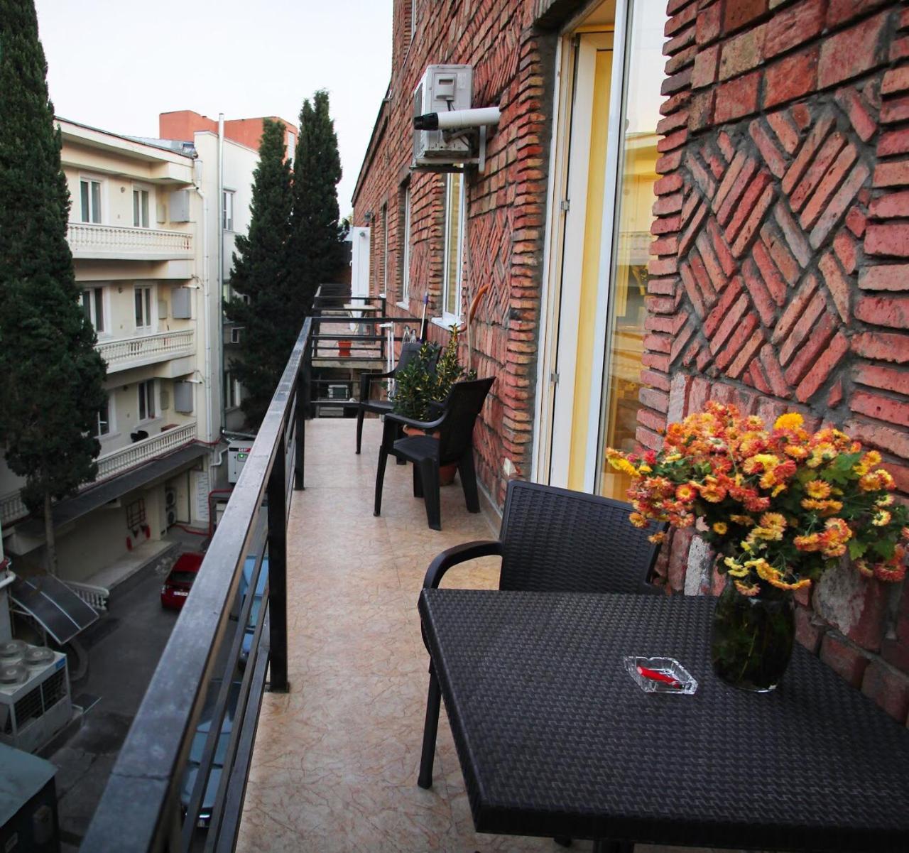 Old Tbilisi Trio Apartments 외부 사진