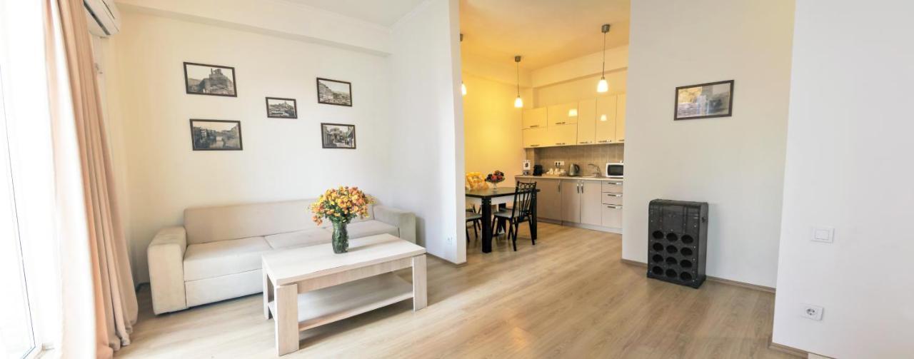Old Tbilisi Trio Apartments 외부 사진
