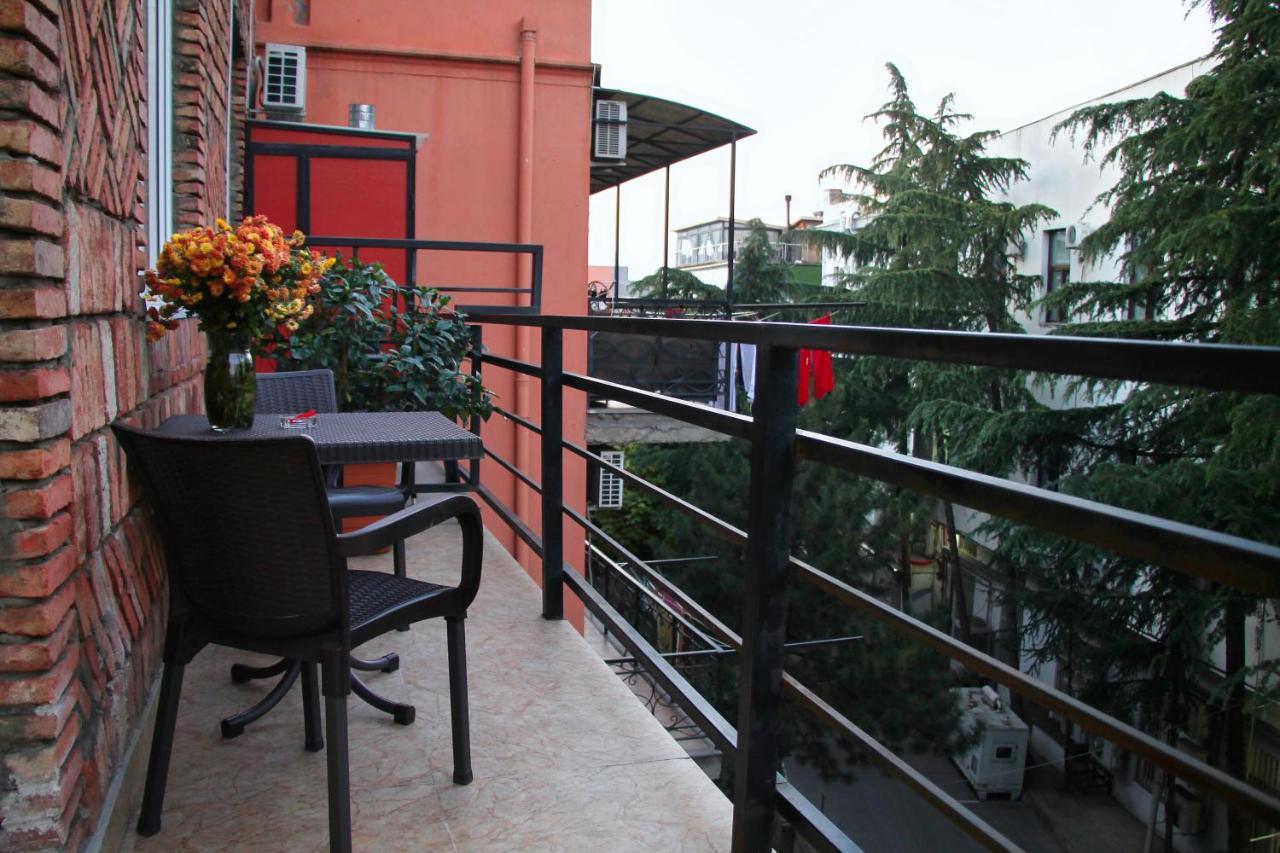 Old Tbilisi Trio Apartments 외부 사진
